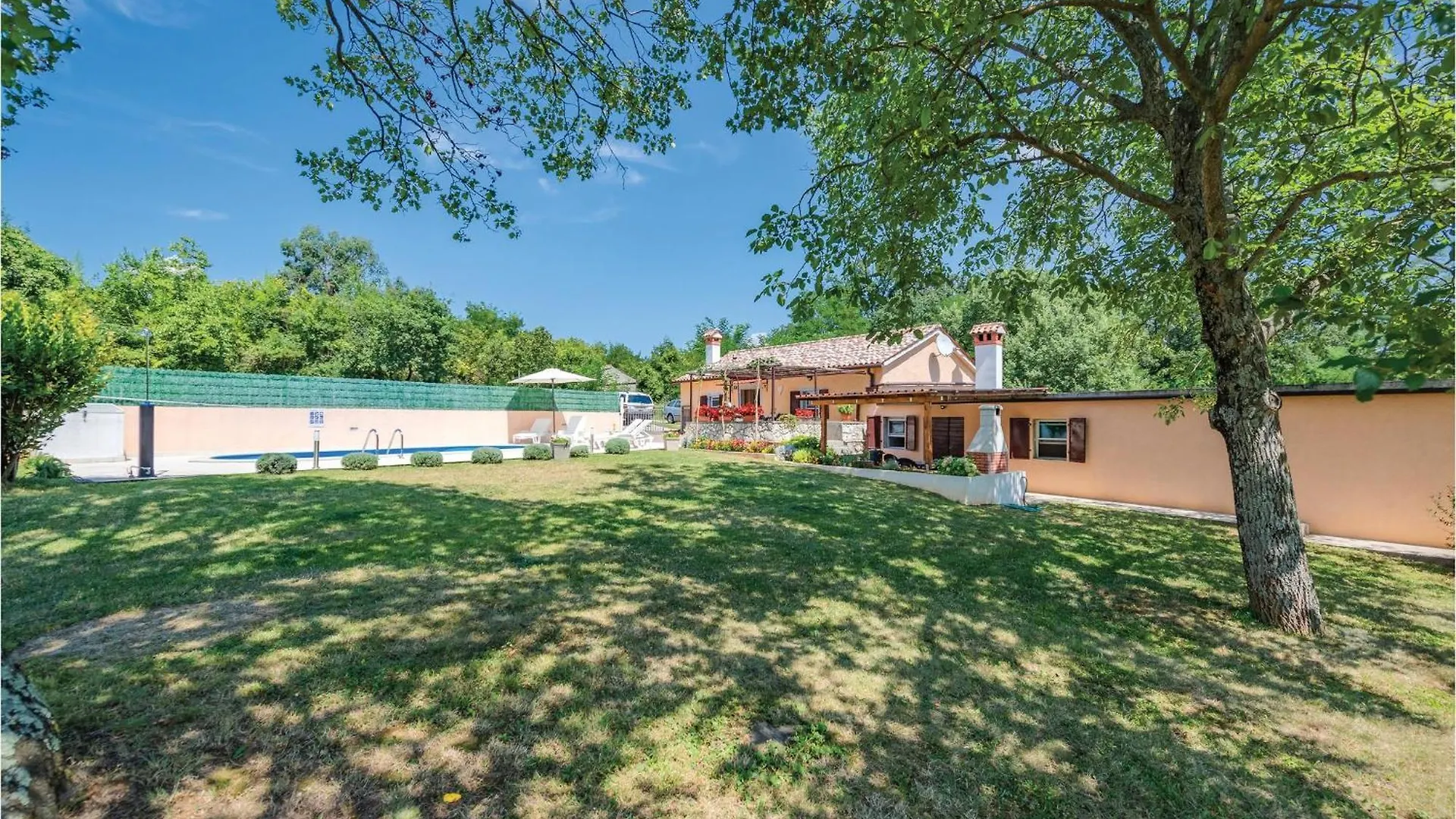 Lovely Home In Cere With Outdoor Swimming Pool Santalezi 0*,