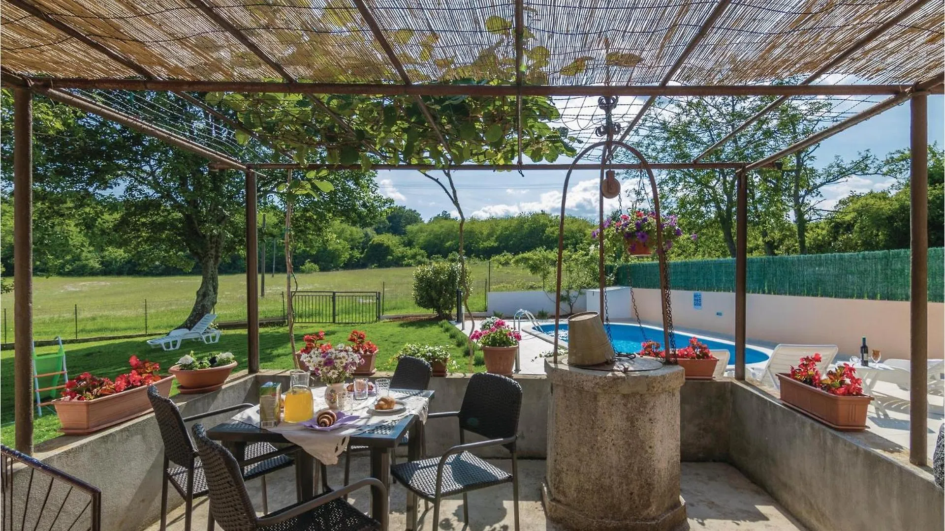 Lovely Home In Cere With Outdoor Swimming Pool Santalezi 0*,
