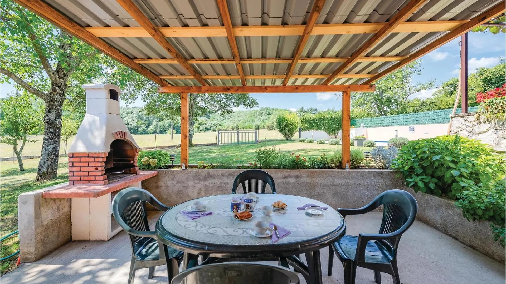 Lovely Home In Cere With Outdoor Swimming Pool Santalezi